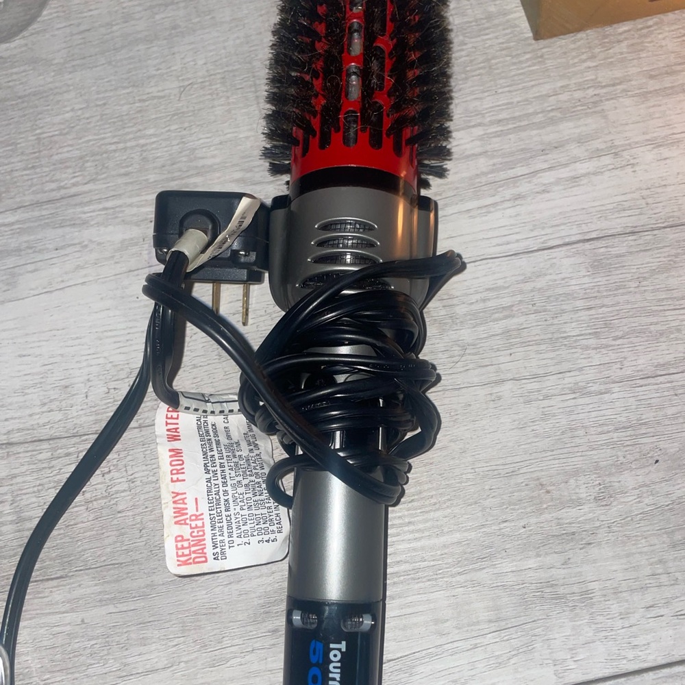 Silver and Black Hair Styling Brush - Picture 3 of 3